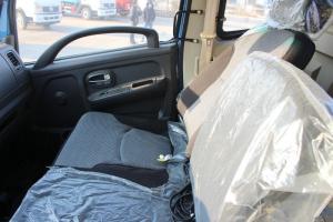 飛碟奧馳 D3系列 170馬力 4X2 國五 平板運(yùn)輸車(HCQ5163TPBFD5)