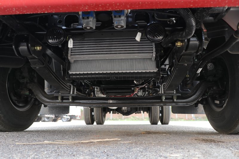 福田 歐馬可S1系 156馬力 4.17米 國(guó)六 單排欄板輕卡載貨車(chē)(BJ1048V9JD6-F3)