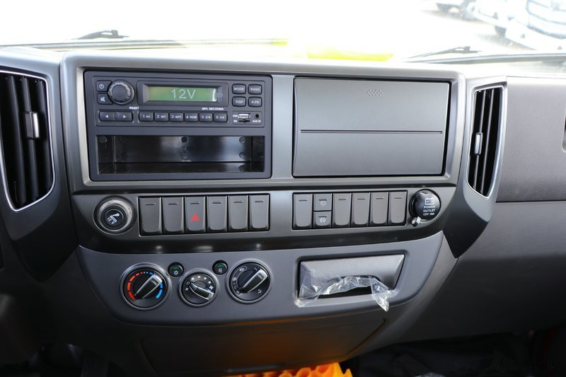 福田 歐馬可S1系 131馬力 4.17米 國六 單排倉柵式輕卡載貨車(BJ5048CCY-F3)