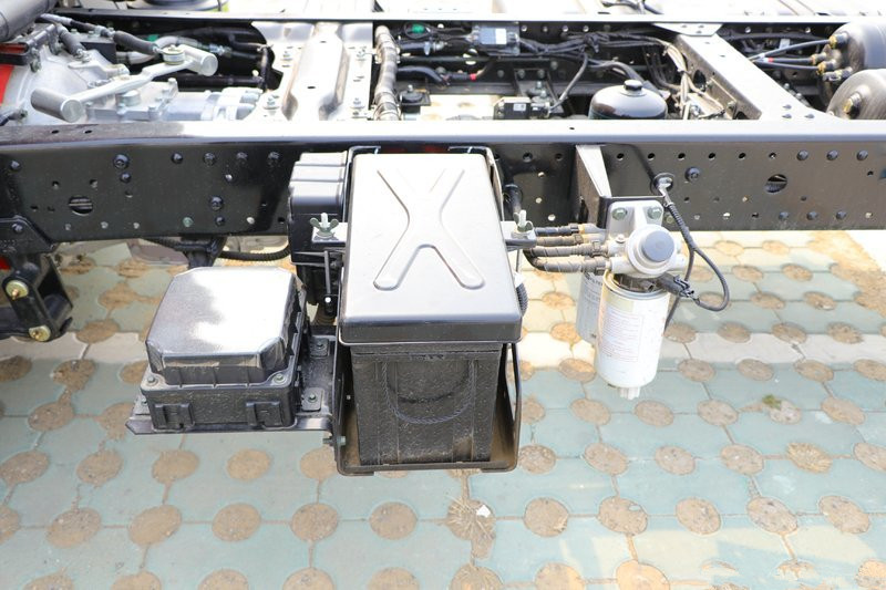 福田 歐馬可S1系 131馬力 4.17米 國六 單排倉柵式輕卡載貨車(BJ5048CCY-F3)