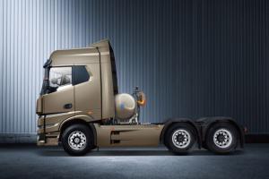 吉利遠(yuǎn)程 M100重卡 430馬力 6X4 國六 LNG牽引車(DNC4250GNK6)