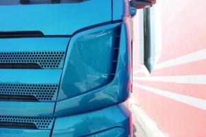 一汽解放 J7重卡 550馬力 6X4 國五 牽引車(海天藍)(CA4250P77K25T1E5)