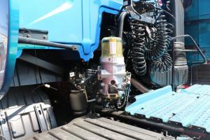 一汽解放 J7重卡 550馬力 6X4 國五 牽引車(海天藍)(CA4250P77K25T1E5)