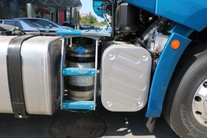 一汽解放 J7重卡 550馬力 6X4 國五 牽引車(海天藍)(CA4250P77K25T1E5)