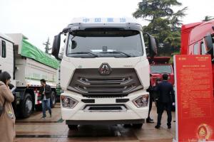 中國重汽 豪瀚N7G重卡 440馬力 6X4 國六 LNG危險品牽引車(ZZ4255V3846F1LW)