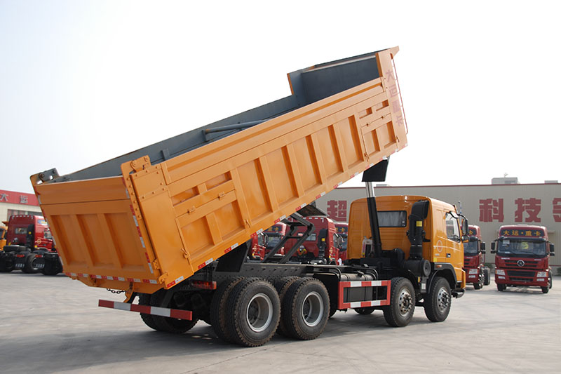 大運(yùn)重卡 新N8E復(fù)合 350馬力 8X4 6.8米 國(guó)五 自卸車(12檔)(CGC3310D5DDAD) 