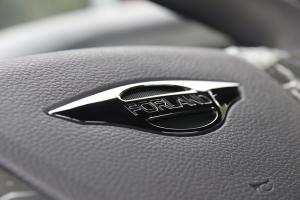 福田時(shí)代 小卡之星3-2850 115馬力 4×2 國六 可卸式垃圾車(BJ1045V9JB5-54)