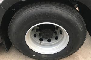 一汽凌源 滬尊S200 先鋒版 500馬力 6×4 國五牽引車(CAL4253C4F4E5)