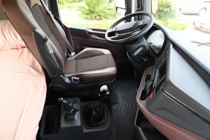 一汽凌源 滬尊S200 先鋒版 500馬力 6×4 國五牽引車(CAL4253C4F4E5)