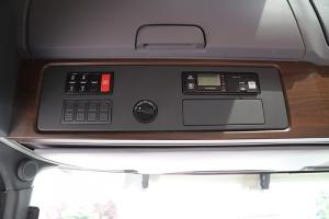 一汽凌源 滬尊S200 先鋒版 500馬力 6×4 國五牽引車(CAL4253C4F4E5)