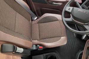 一汽凌源 滬尊S200 先鋒版 500馬力 6×4 國五牽引車(CAL4253C4F4E5)