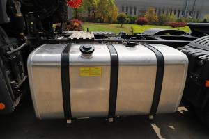 一汽凌源 滬尊S200 先鋒版 500馬力 6×4 國五牽引車(CAL4253C4F4E5)