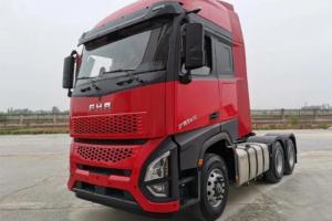 一汽凌源 滬尊S200 智尊版 500馬力 6×4 國五牽引車(CAL4253C4F4E5)