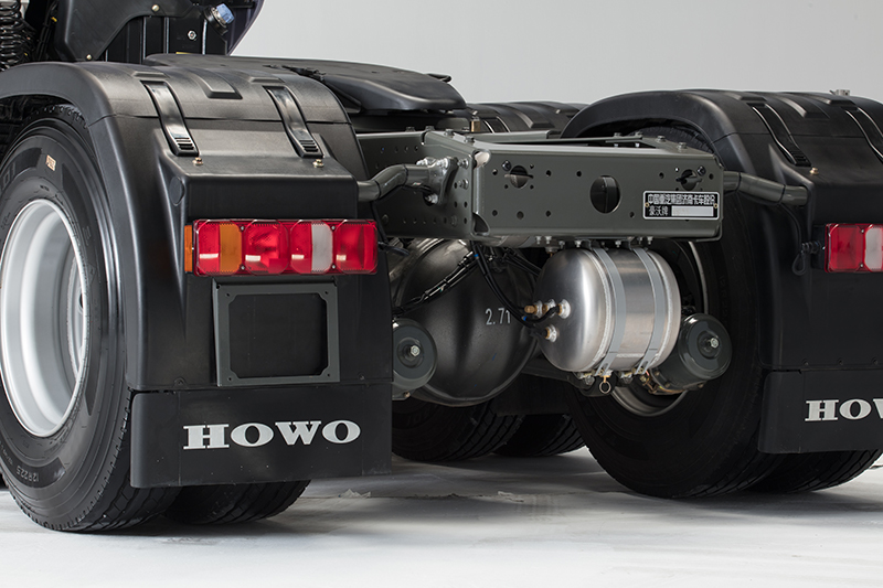 中國(guó)重汽 HOWO-TH7 重卡 460馬力 6×4 國(guó)五 牽引車(chē)（ZZ4257W324HE1B）