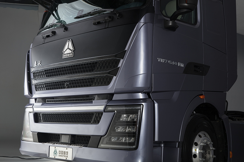 中國(guó)重汽 HOWO-TH7 重卡 460馬力 6×4 國(guó)五 牽引車(chē)（ZZ4257W324HE1B）