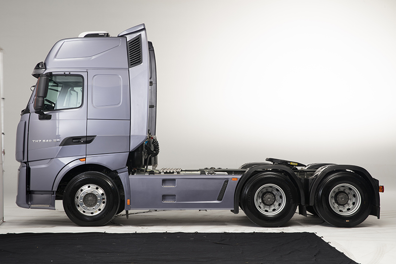 中國(guó)重汽 HOWO-TH7 重卡 460馬力 6×4 國(guó)五 牽引車(chē)（ZZ4257W324HE1B）