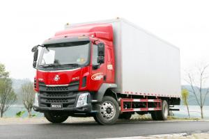 東風柳汽乘龍 新M3中卡 185馬力 4X2 6.8米 國五 廂式載貨車(LZ5180XXYM3AB)