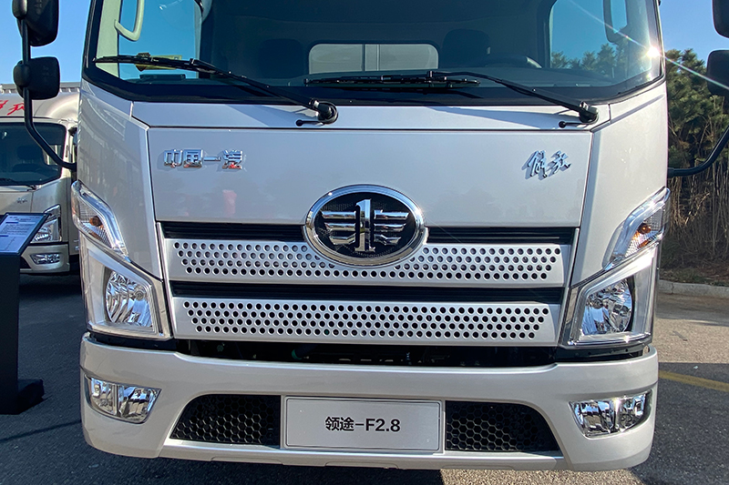 一汽解放輕卡 領(lǐng)途-ISF2.8 150馬力 4×2 國六 中體鋁合金廂式車 