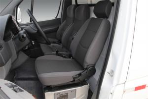 南京金龍 開沃D11 2020款 4.5T 5.96米高頂純電動廂式運輸車80.79kWh