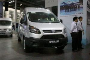 江鈴汽車 新全順 2017款 203馬力 6座 中軸 2.0T汽油 國五 中頂多功能商務(wù)車