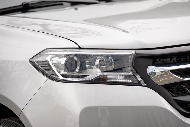 新龍馬汽車 龍7 162馬力 4×2 國(guó)六 雙排載貨車 精英版（FJ1030BEE1）