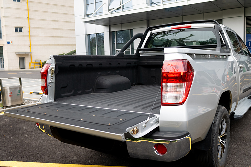 新龍馬汽車 龍7 162馬力 4×2 國(guó)六 雙排載貨車 精英版（FJ1030BEE1）