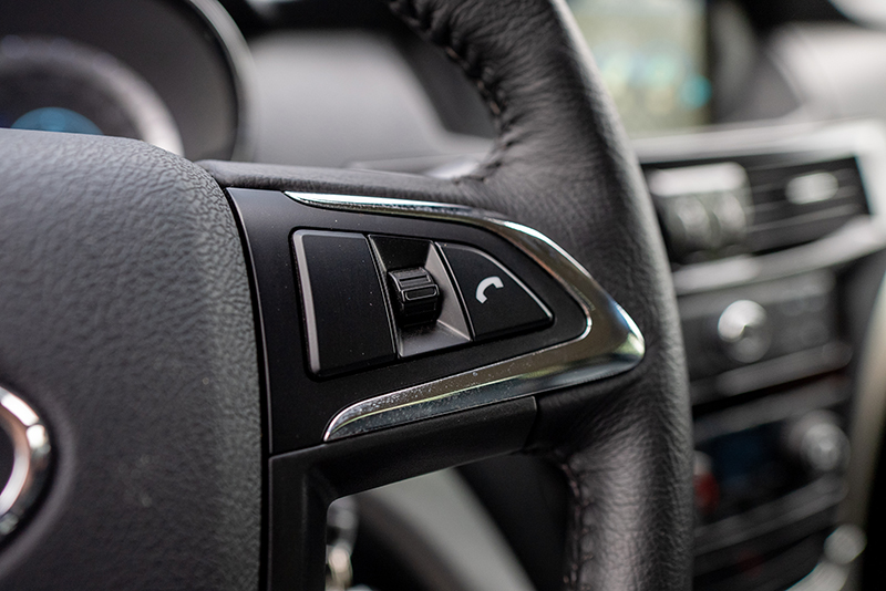 新龍馬汽車 龍7 162馬力 4×2 國(guó)六 雙排載貨車 精英版（FJ1030BEE1）