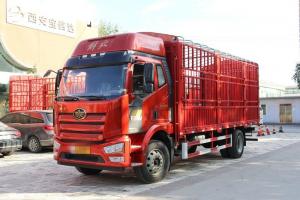 一汽解放 J6L中卡 尊享版 綠通 260馬力 4X2 6.75米 國(guó)六 倉柵式載貨車(CA5180CCYP62K1L4A2E6)