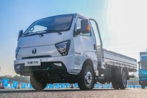 飛碟締途 GX 1.6L 122馬力 汽油 3.6米 國(guó)六 單排欄板微卡(FD1021D66K6-1)