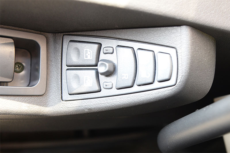 大運重卡 N9H基本款 560馬力 6×4 國六 牽引車（CGC4250D6FCCH）