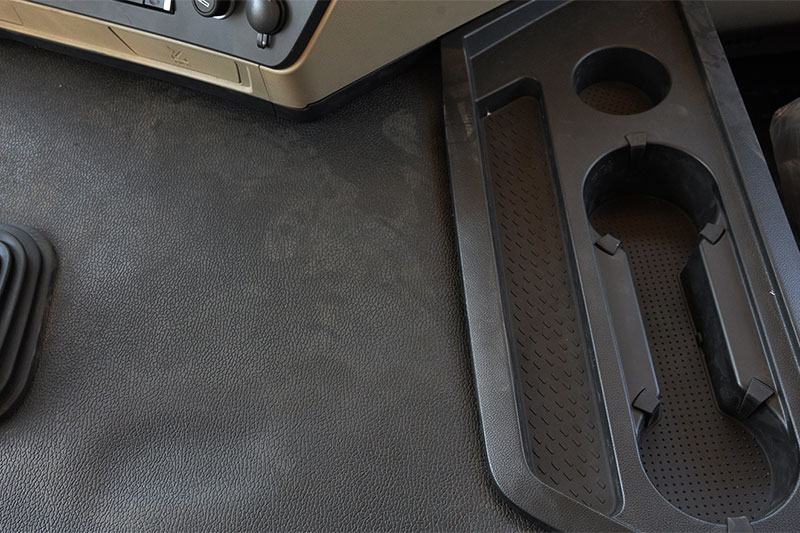 大運(yùn)重卡 N8E基本款 430馬力 6×4 國(guó)六 牽引車（X4250D6WBCPB33-10（內(nèi)飾升級(jí)）） 