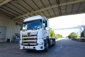 廣汽日野 700至臻大馬力 480馬力 6×4 國六 牽引車(YC4250SSZZK6)