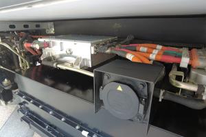 飛碟 HW5 150馬力+65kW 單排插電式混合動力廂式輕卡17.5kWh