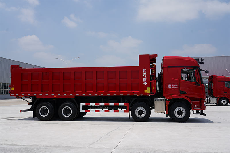 北汽重卡 追夢(mèng) 490馬力 8×4 國(guó)六 7.6米 砂石料自卸車（BJ3310D6DP-02）