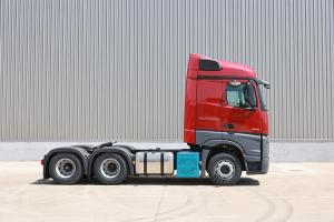 梅賽德斯-奔馳 Actros 2653 530馬力 6×4 國(guó)六 公路牽引車 （紅）