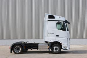 梅賽德斯-奔馳 Actros  1842 420馬力 6x4 國(guó)六 公路牽引車