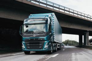 沃爾沃卡車 FM42T高效版 420馬力 4×2 國(guó)六 牽引車