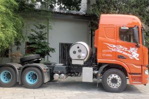 聯(lián)合重卡 麒麟 350馬力 6×4 LNG 國(guó)六 牽引車(QCC4253N664)
