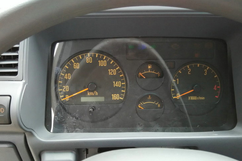 慶鈴 五十鈴100P 98馬力 2.2米 國(guó)四 雙排廂式輕卡(QL5040XXY3EWR2)