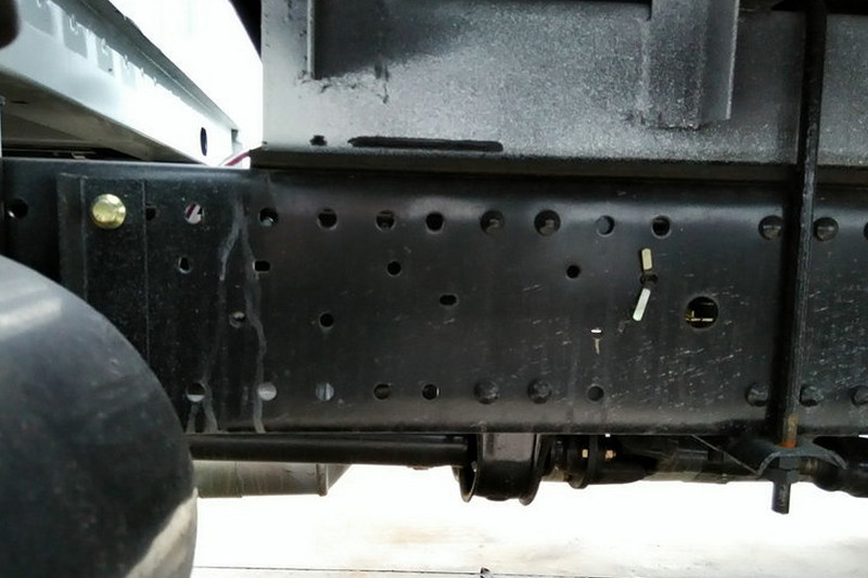 慶鈴 五十鈴100P 98馬力 2.2米 國(guó)四 雙排廂式輕卡(QL5040XXY3EWR2)