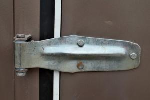 中國(guó)重汽HOWO 統(tǒng)帥 141馬力 3.8米 4X2 國(guó)五排半廂式輕卡(ZZ5047XXYF341CE145)