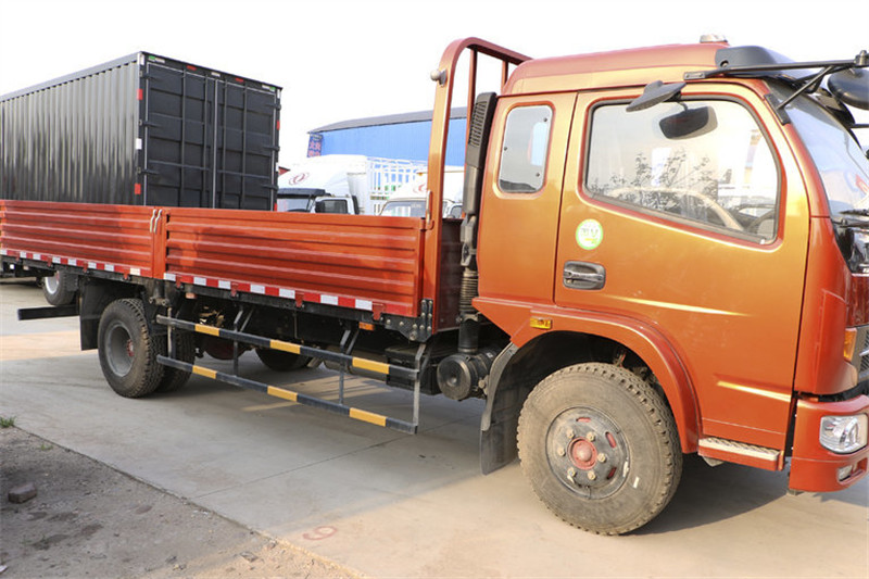 東風(fēng) 凱普特K7 154馬力 4.8米 國五排半欄板輕卡(EQ1110L8BDC)