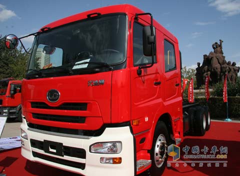 優(yōu)迪獅參加消防車展