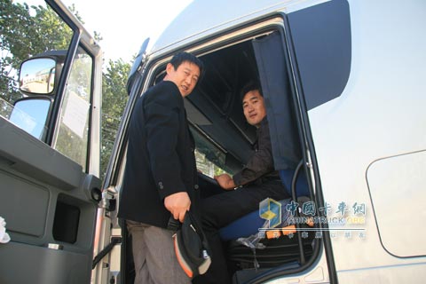 用戶試乘杰獅C100