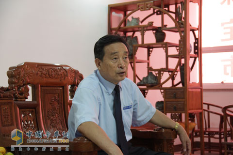 唐駿歐鈴董事長薛興震