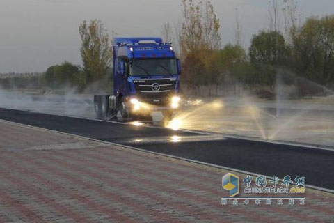 　　歐曼GTL接受德國(guó)萊茵認(rèn)證機(jī)構(gòu)嚴(yán)格測(cè)試