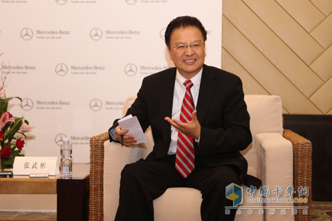 戴姆勒卡車中國(guó)梅賽德斯奔馳卡車銷售副總裁張武彬