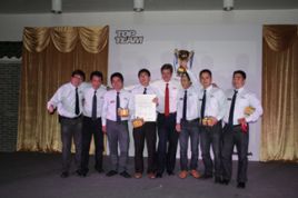 2012年斯堪尼亞“頂尖服務(wù)團(tuán)隊(duì)”冠軍花落深圳合益東方紅隊(duì)