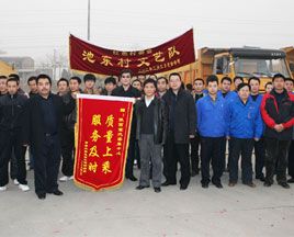 質(zhì)量上乘服務(wù)及時 陜汽重卡感動大用戶